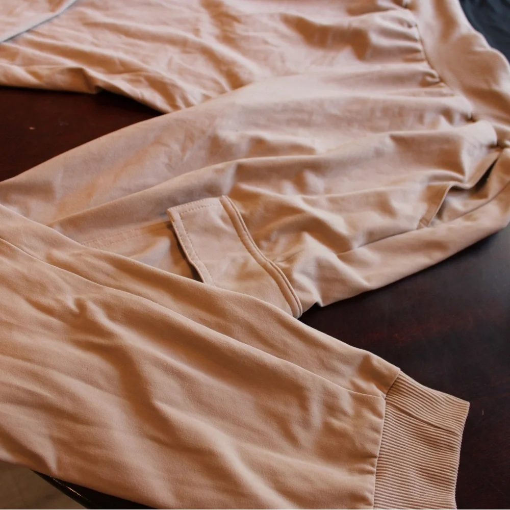 beige jogers pants 🛍️🛒💃🦋🍂